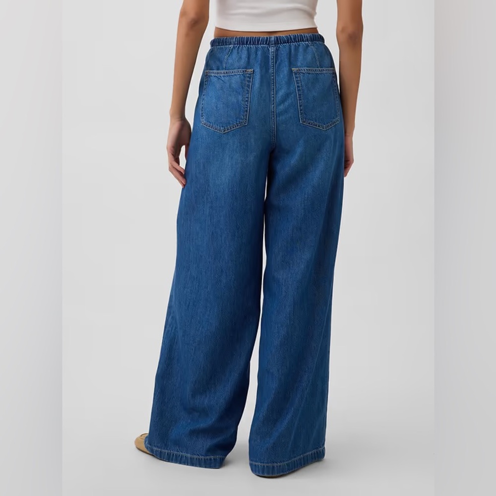 NWT! GAP Medium Indigo Mid Rise UltraSoft Easy Baggy Jeans - 863856 🩷 - Picture 4 of 7